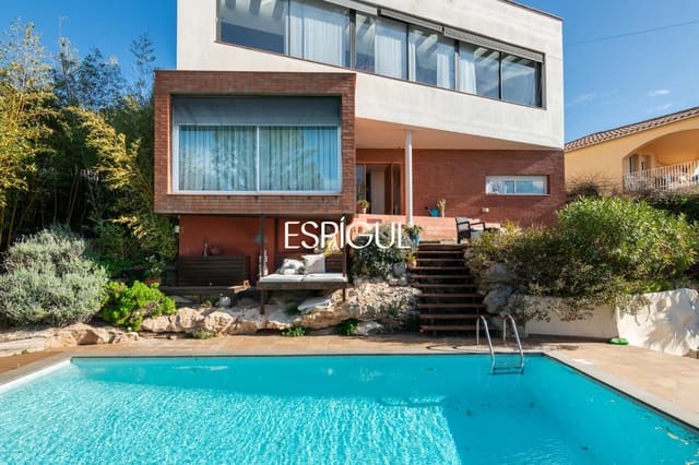 6 chambre Villa/Maison à vendre à Sitges avec piscine garage - 1 250 000 € (Ref: 10016448)