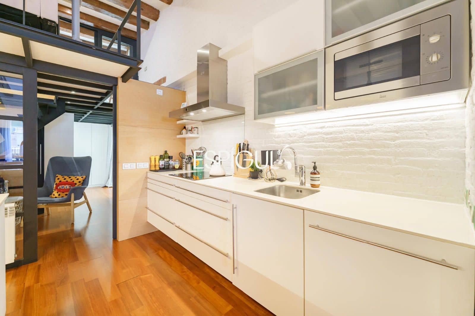 2 soveværelse Lejlighed til salg i Barcelona by - € 489.000 (Ref: 10016449)