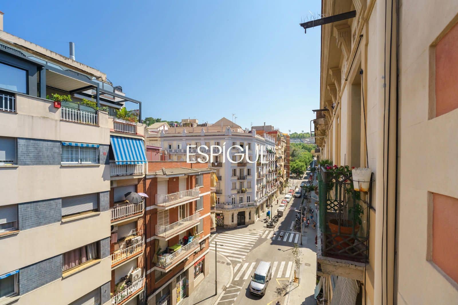 2 soveværelse Lejlighed til salg i Barcelona by - € 489.000 (Ref: 10016449)