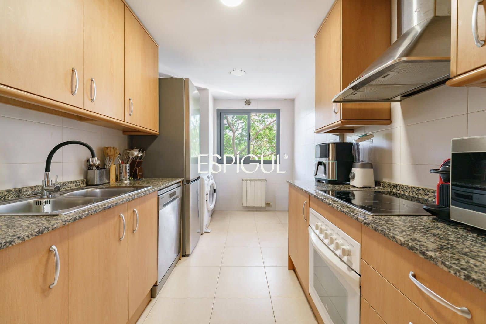 3 slaapkamer Flat te koop in Barcelona stad met garage - € 510.000 (Ref: 10016450)