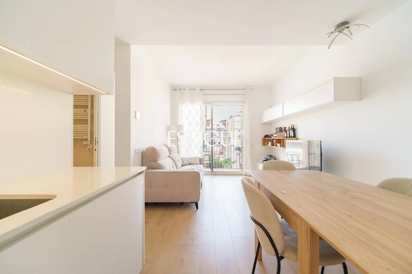 3 bedroom Flat for sale in Barcelona city - € 630,000 (Ref: 10016453)