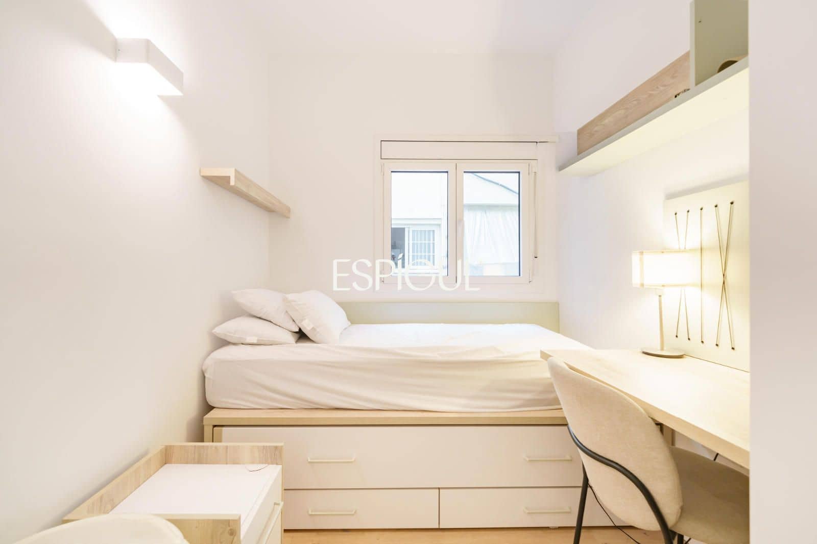 3 bedroom Flat for sale in Barcelona city - € 630,000 (Ref: 10016453)