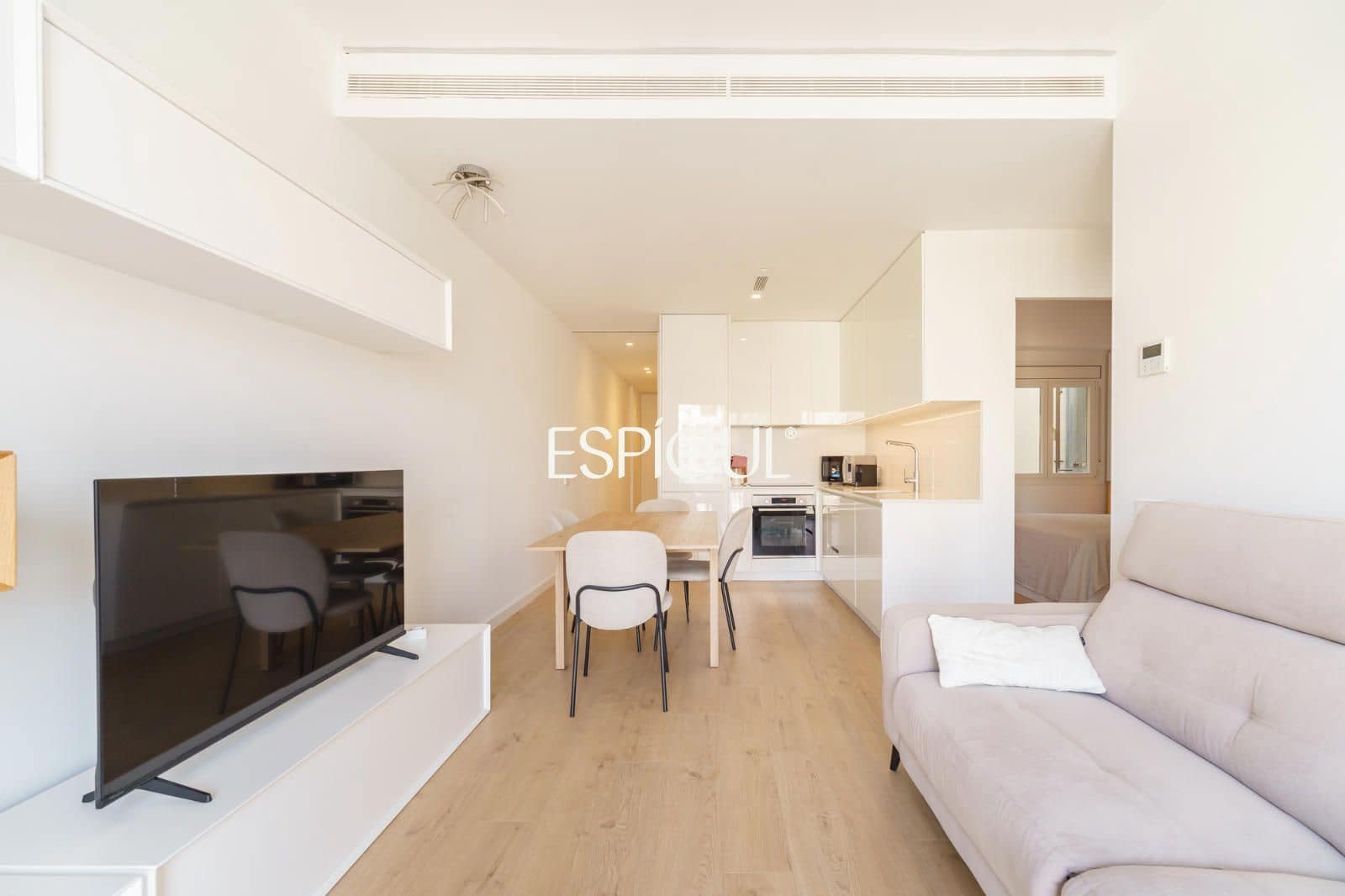 3 bedroom Flat for sale in Barcelona city - € 630,000 (Ref: 10016453)