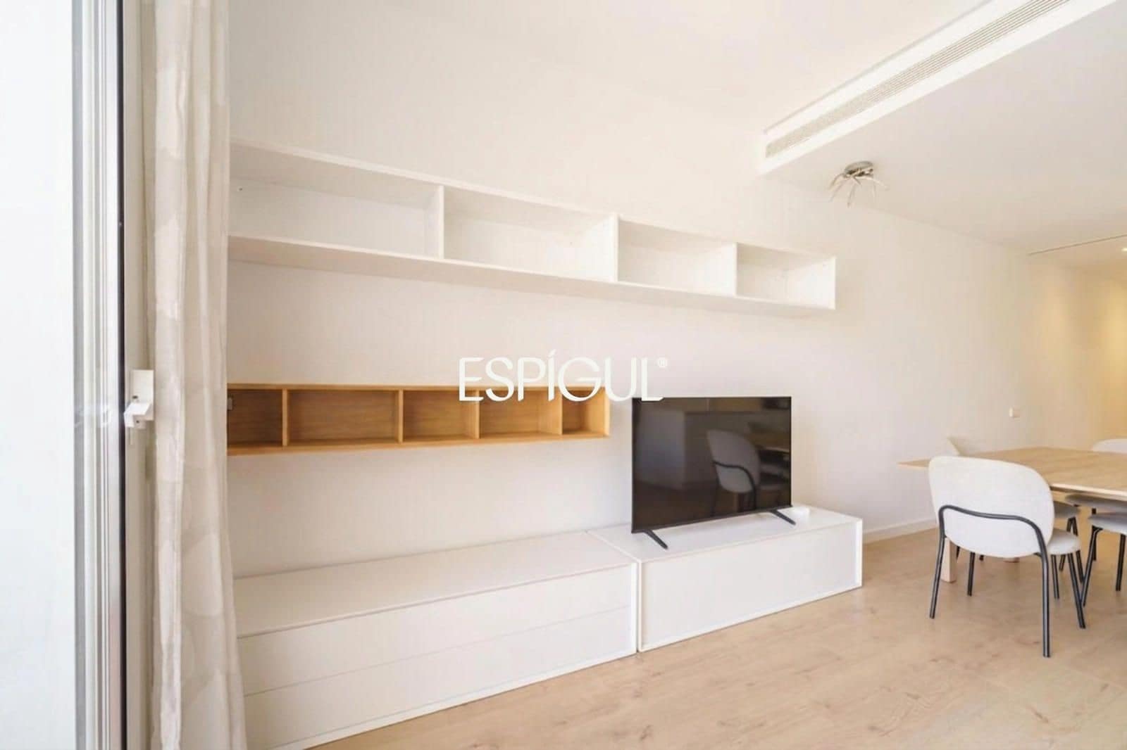 3 bedroom Flat for sale in Barcelona city - € 630,000 (Ref: 10016453)