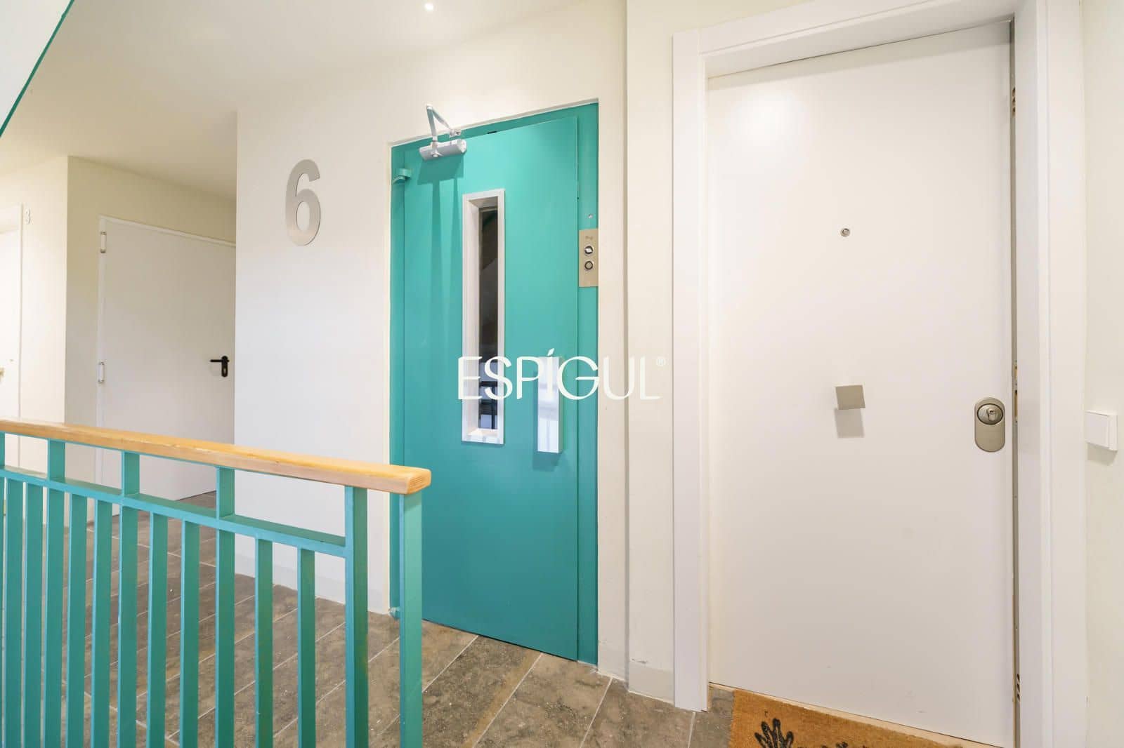 3 bedroom Flat for sale in Barcelona city - € 630,000 (Ref: 10016453)