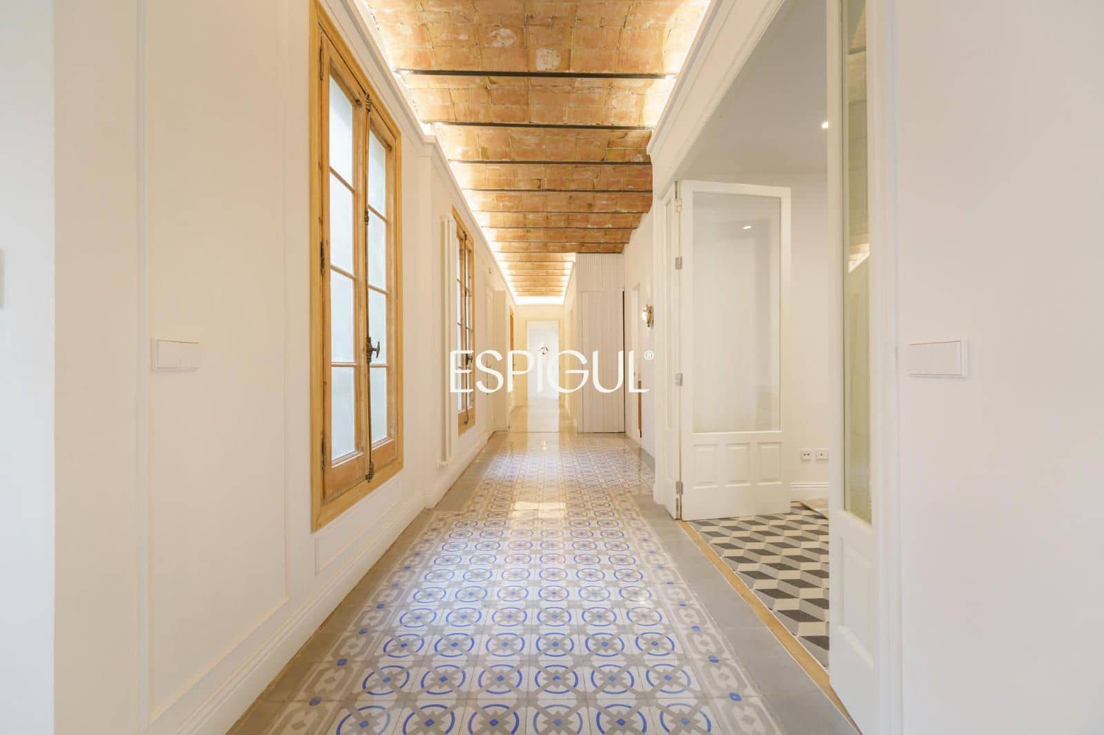 4 soveværelse Lejlighed til salg i Barcelona by - € 2.100.000 (Ref: 10016454)
