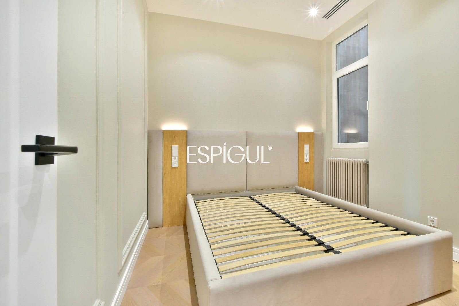 3 bedroom Flat for sale in Barcelona city - € 1,225,000 (Ref: 10016459)