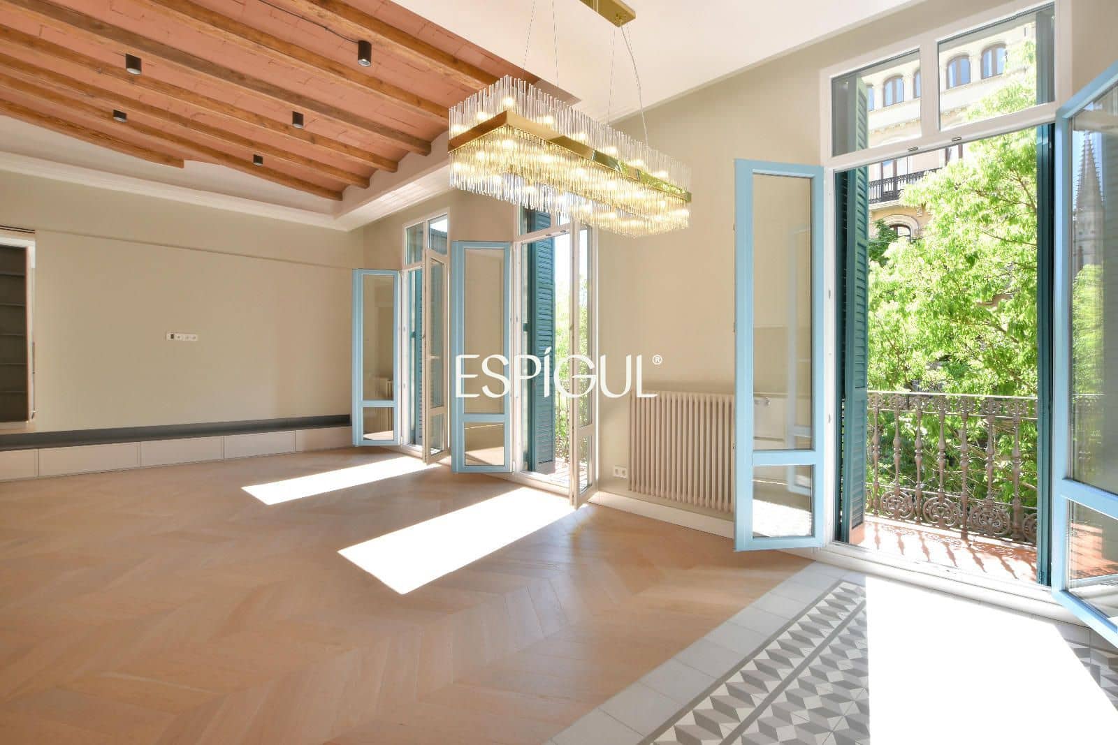 3 bedroom Flat for sale in Barcelona city - € 1,225,000 (Ref: 10016459)