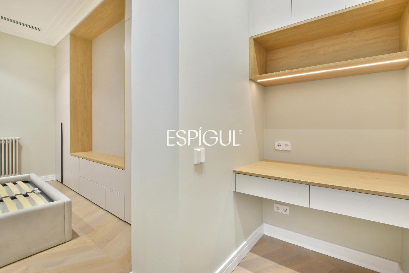 3 bedroom Flat for sale in Barcelona city - € 1,225,000 (Ref: 10016459)