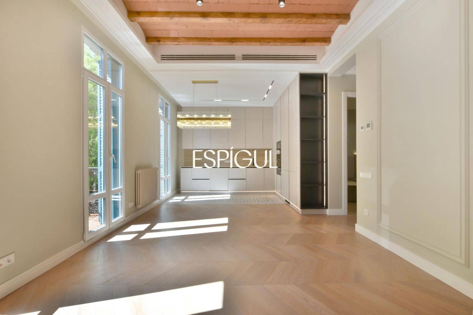 3 bedroom Flat for sale in Barcelona city - € 1,225,000 (Ref: 10016459)