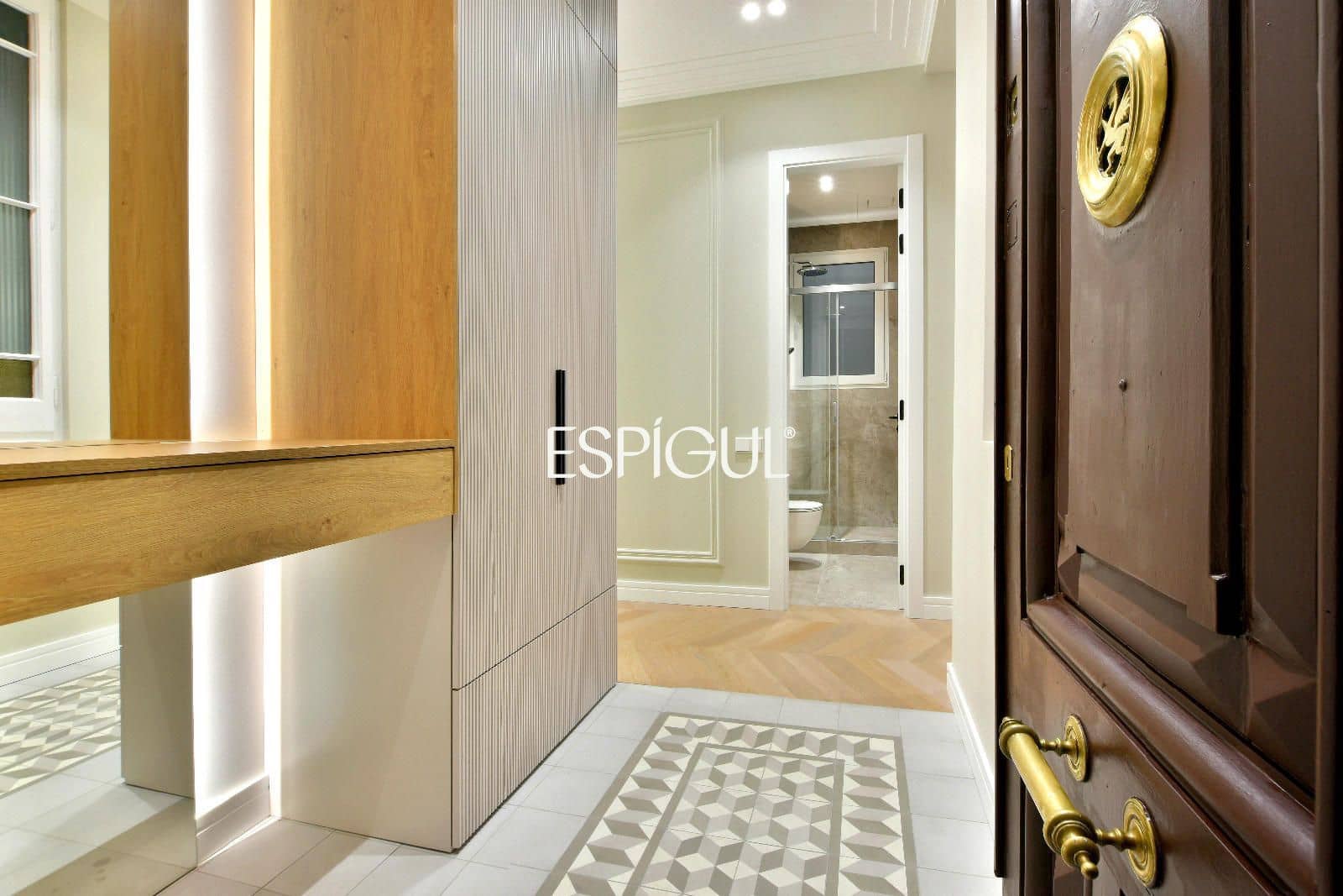 3 bedroom Flat for sale in Barcelona city - € 1,225,000 (Ref: 10016459)