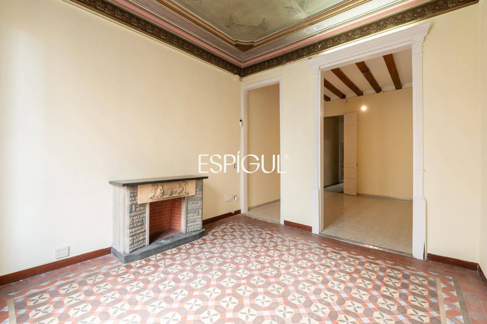 2 bedroom Flat for sale in Barcelona city - € 595,000 (Ref: 10016460)