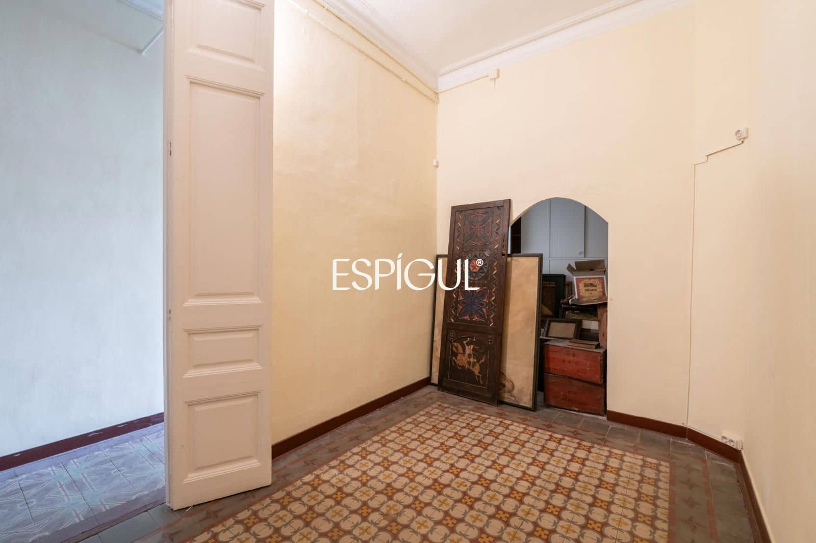 2 bedroom Flat for sale in Barcelona city - € 595,000 (Ref: 10016460)