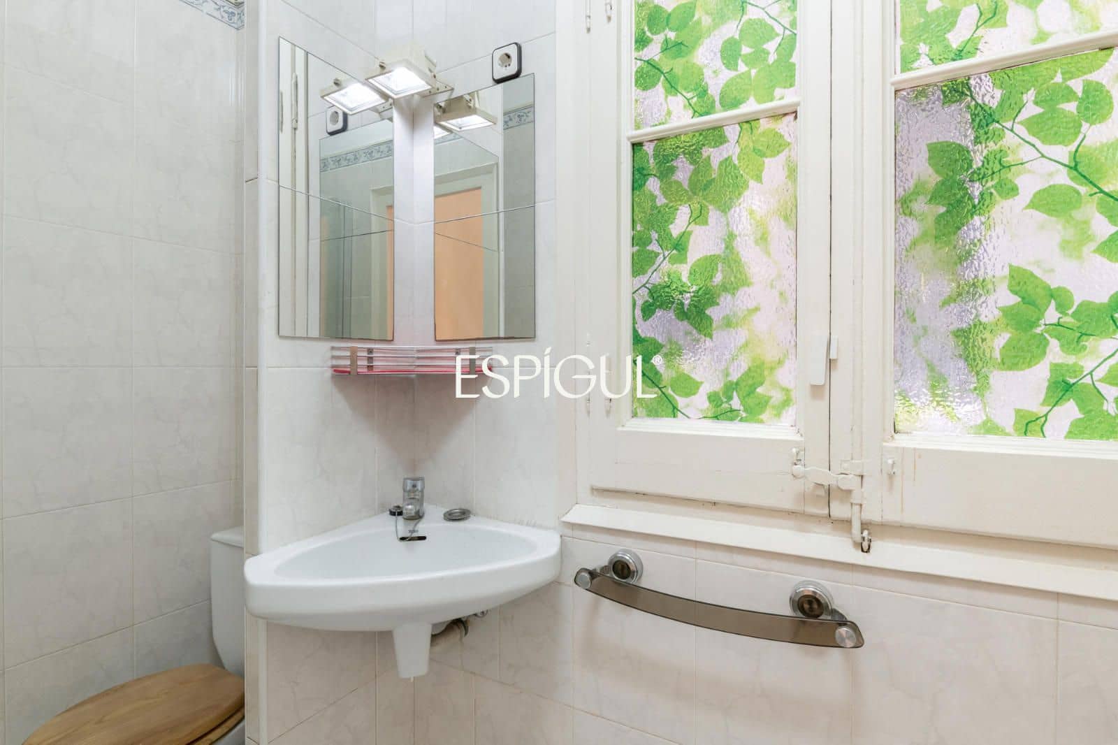 2 bedroom Flat for sale in Barcelona city - € 595,000 (Ref: 10016460)