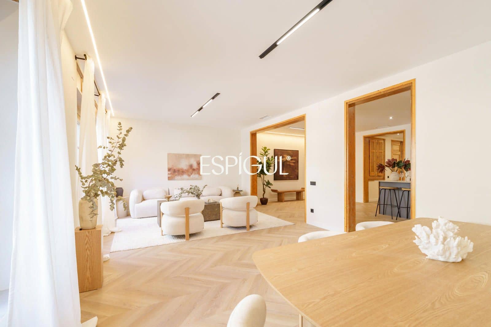 5 bedroom Flat for sale in Barcelona city - € 1,469,000 (Ref: 10016461)