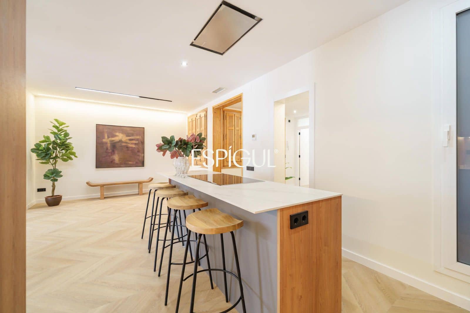5 bedroom Flat for sale in Barcelona city - € 1,469,000 (Ref: 10016461)