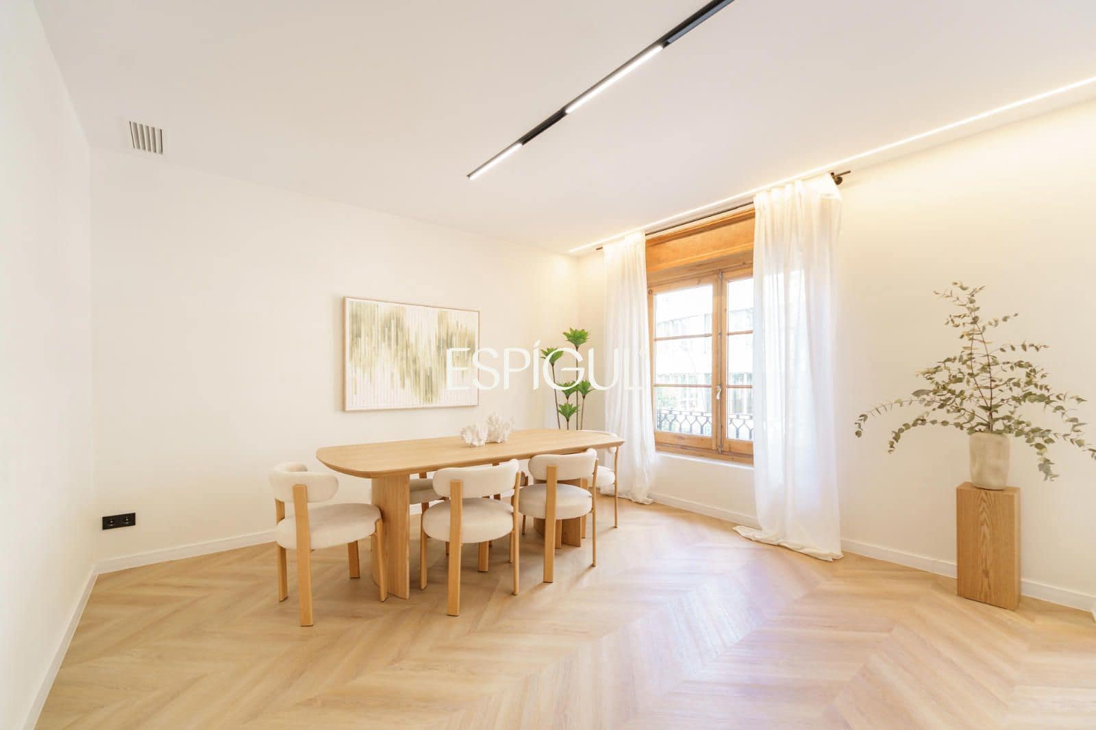 5 bedroom Flat for sale in Barcelona city - € 1,469,000 (Ref: 10016461)