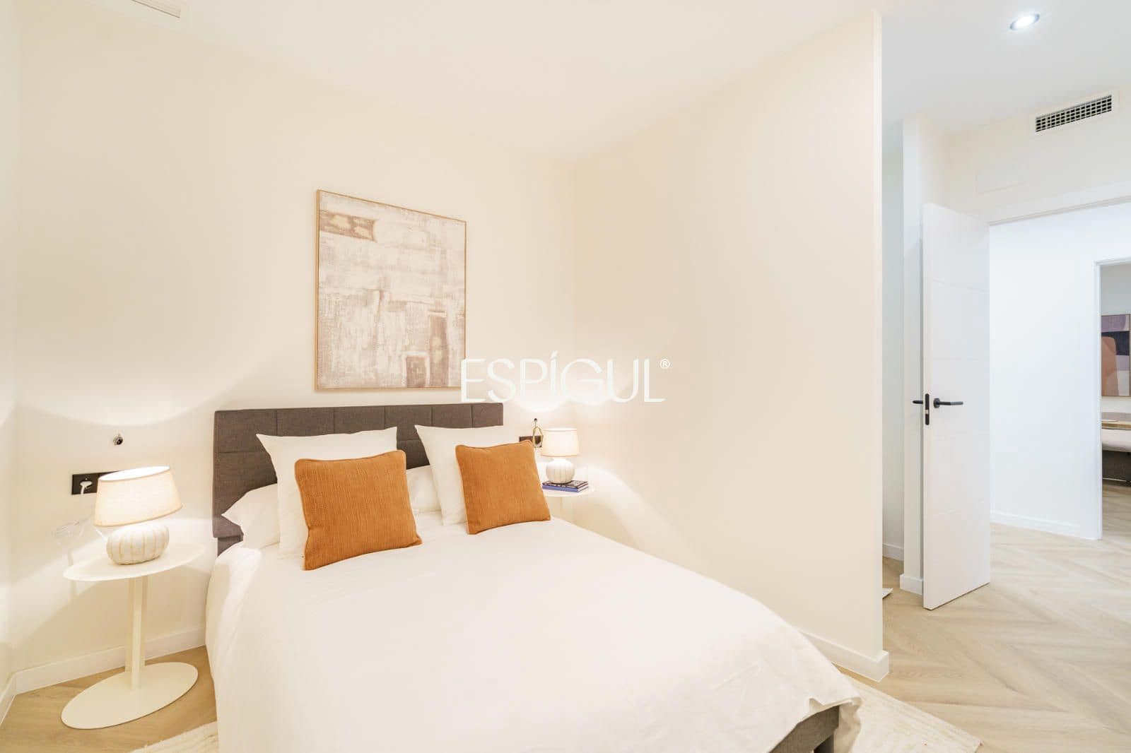 5 bedroom Flat for sale in Barcelona city - € 1,469,000 (Ref: 10016461)
