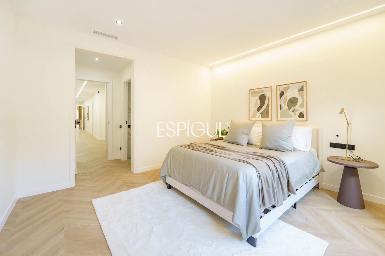 5 bedroom Flat for sale in Barcelona city - € 1,469,000 (Ref: 10016461)