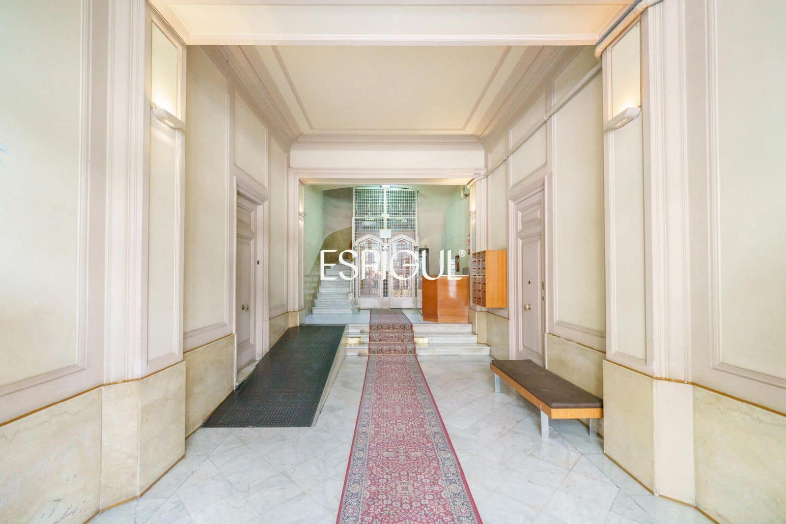 5 bedroom Flat for sale in Barcelona city - € 1,469,000 (Ref: 10016461)