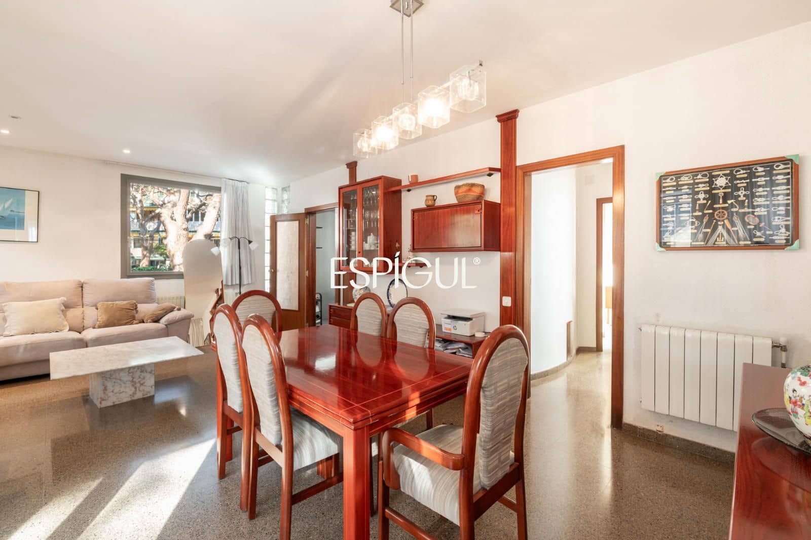 5 bedroom Villa for sale in Gava with pool garage - € 1,390,000 (Ref: 10016462)