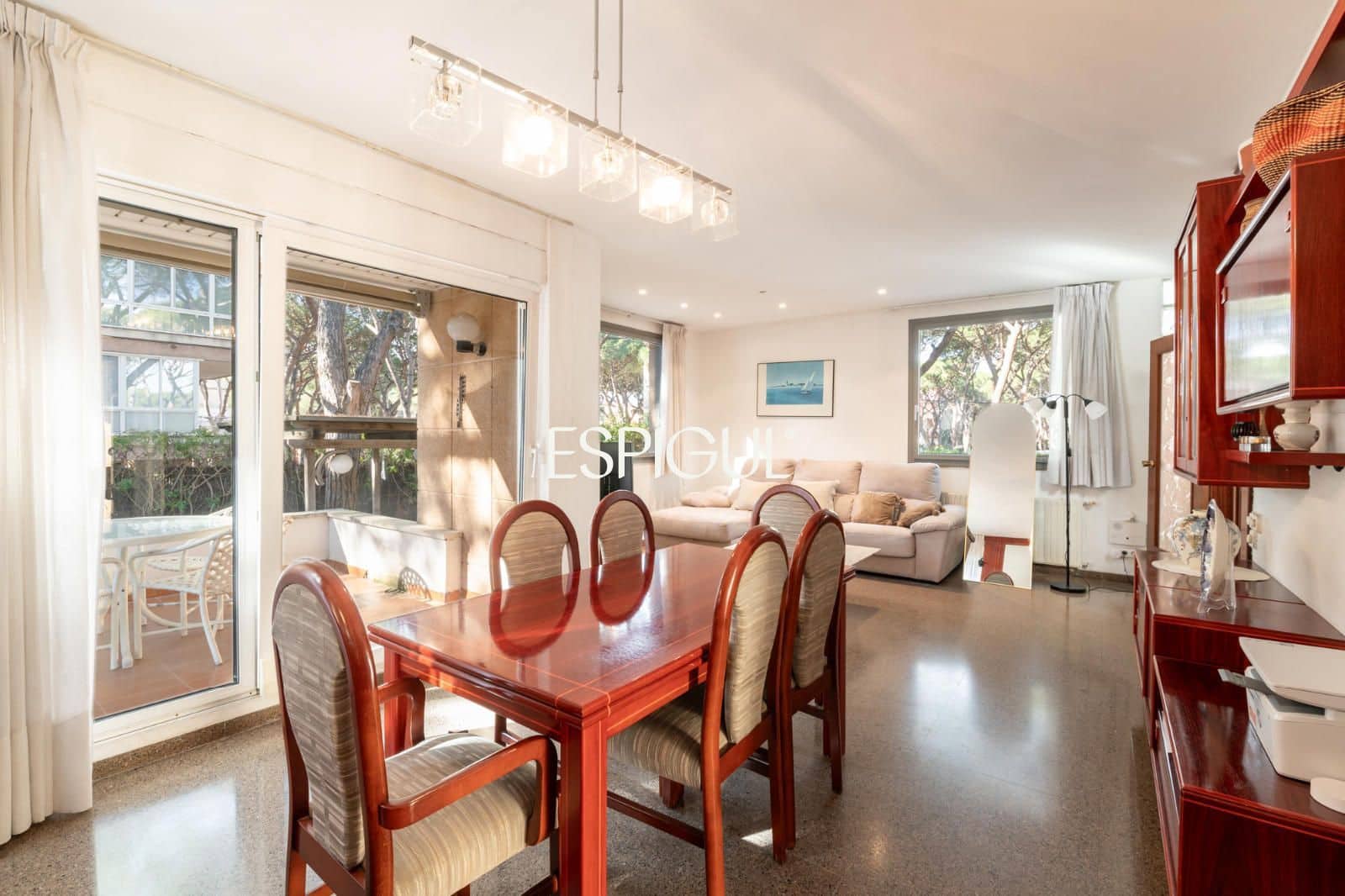 5 bedroom Villa for sale in Gava with pool garage - € 1,390,000 (Ref: 10016462)