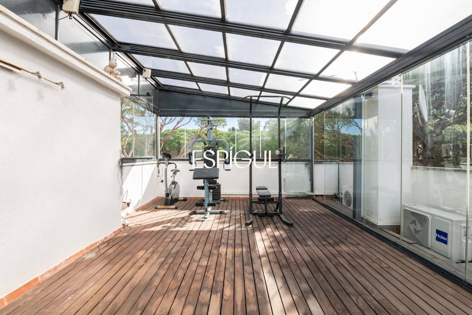 5 bedroom Villa for sale in Gava with pool garage - € 1,390,000 (Ref: 10016462)