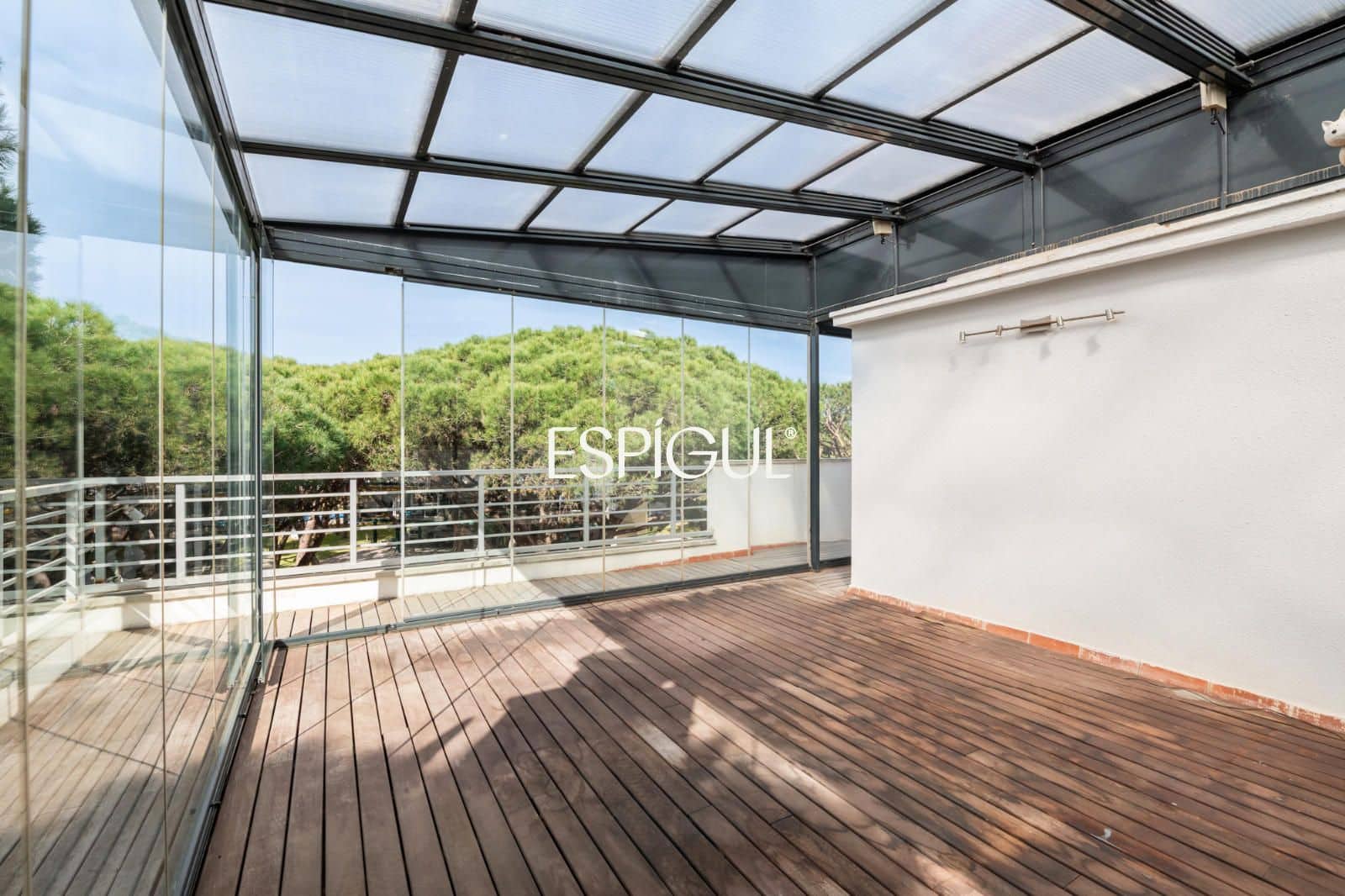 5 bedroom Villa for sale in Gava with pool garage - € 1,390,000 (Ref: 10016462)