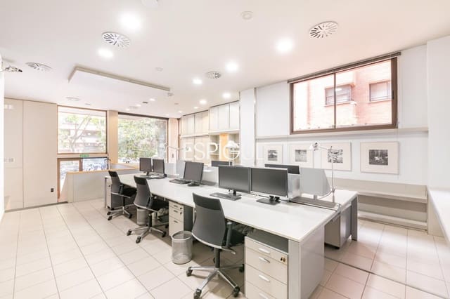 Office for sale in Les Tres Torres, Barcelona city - € 780,000 (Ref: 10016464)