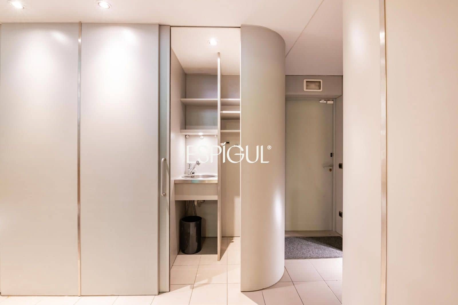 Office for sale in Barcelona city - € 780,000 (Ref: 10016464)