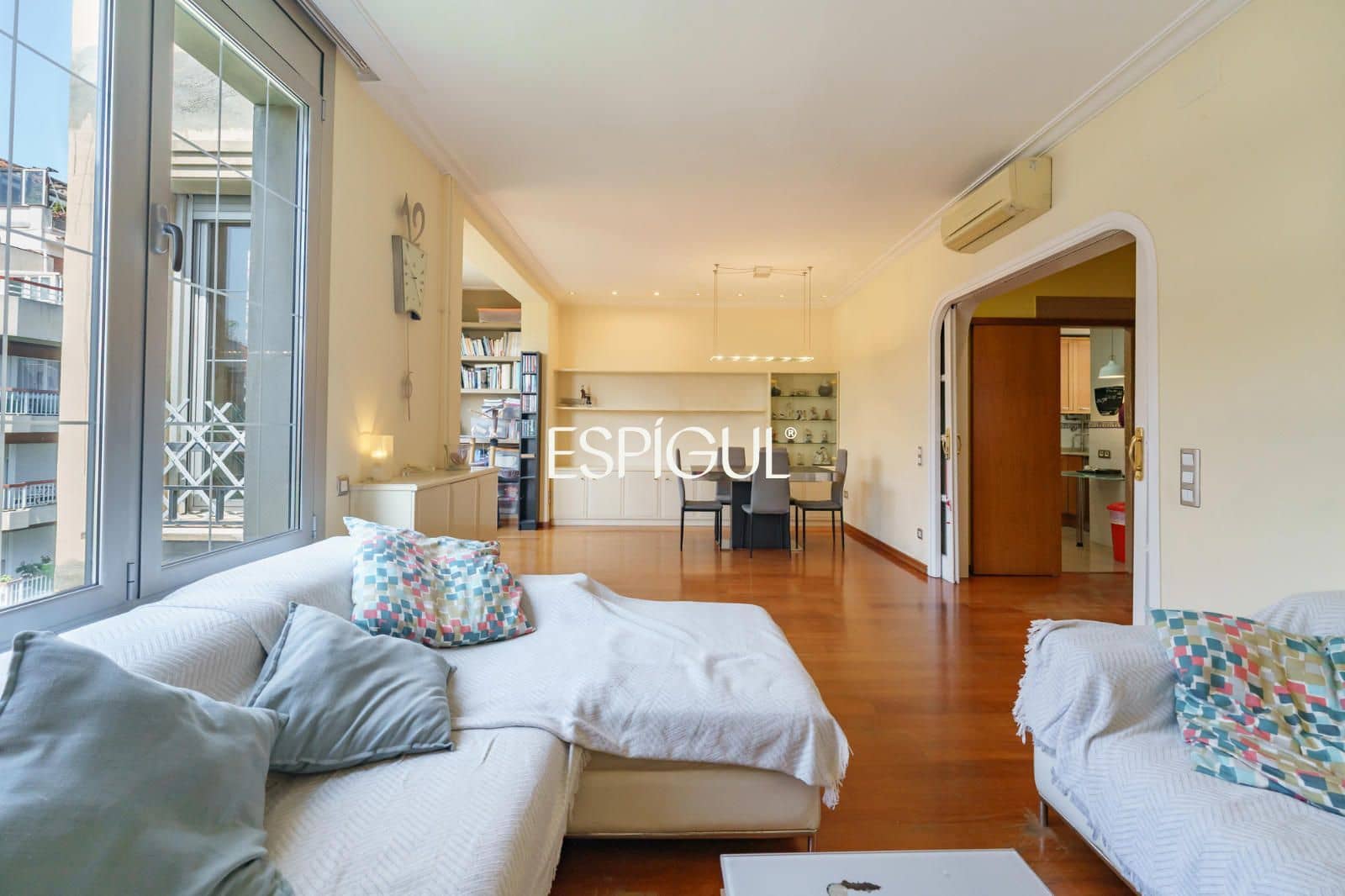 4 soveværelse Lejlighed til salg i Barcelona by - € 760.000 (Ref: 10016465)