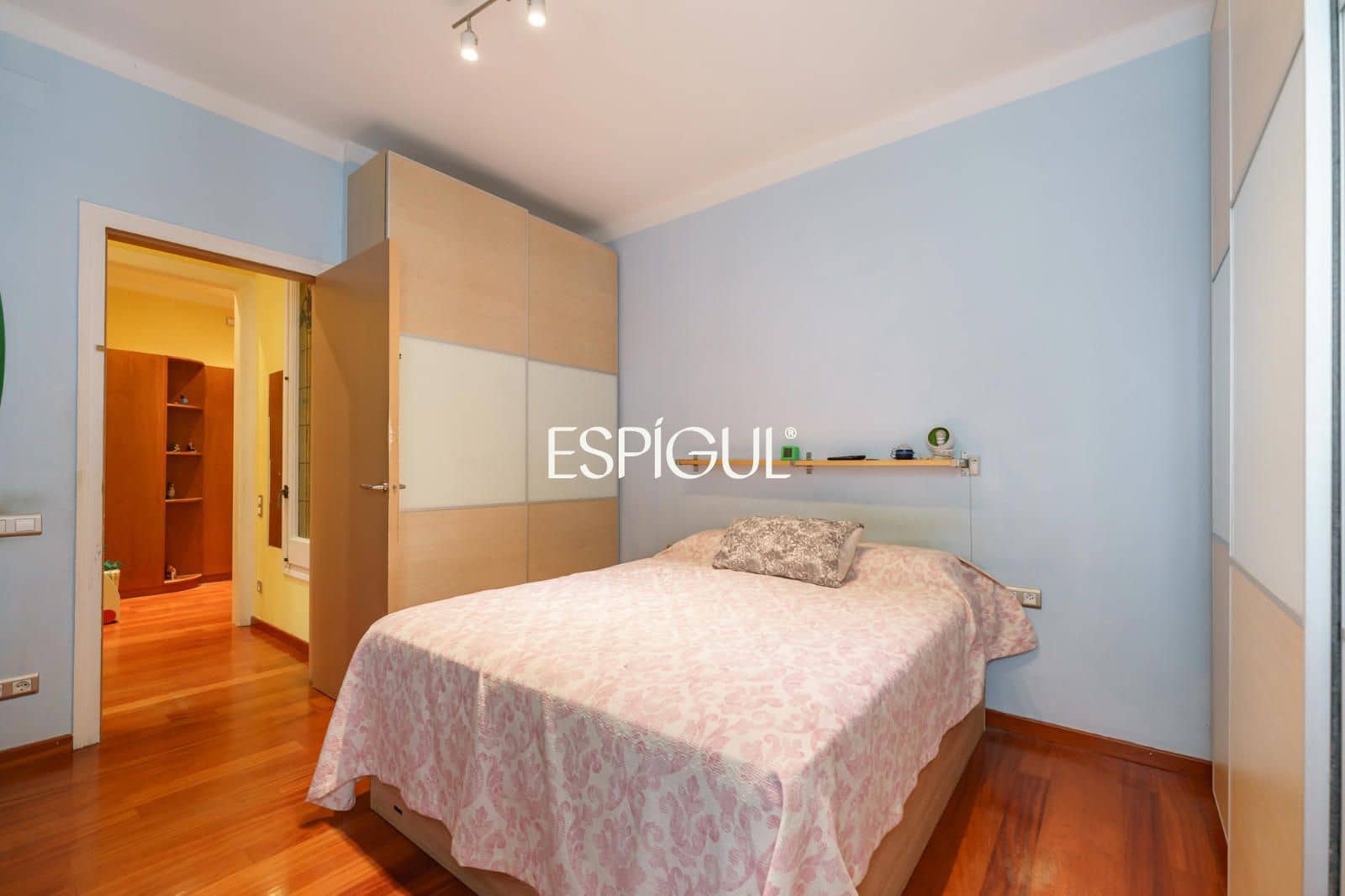 4 soveværelse Lejlighed til salg i Barcelona by - € 760.000 (Ref: 10016465)