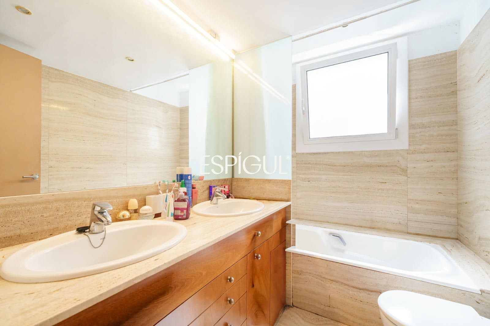4 soveværelse Lejlighed til salg i Barcelona by - € 760.000 (Ref: 10016465)