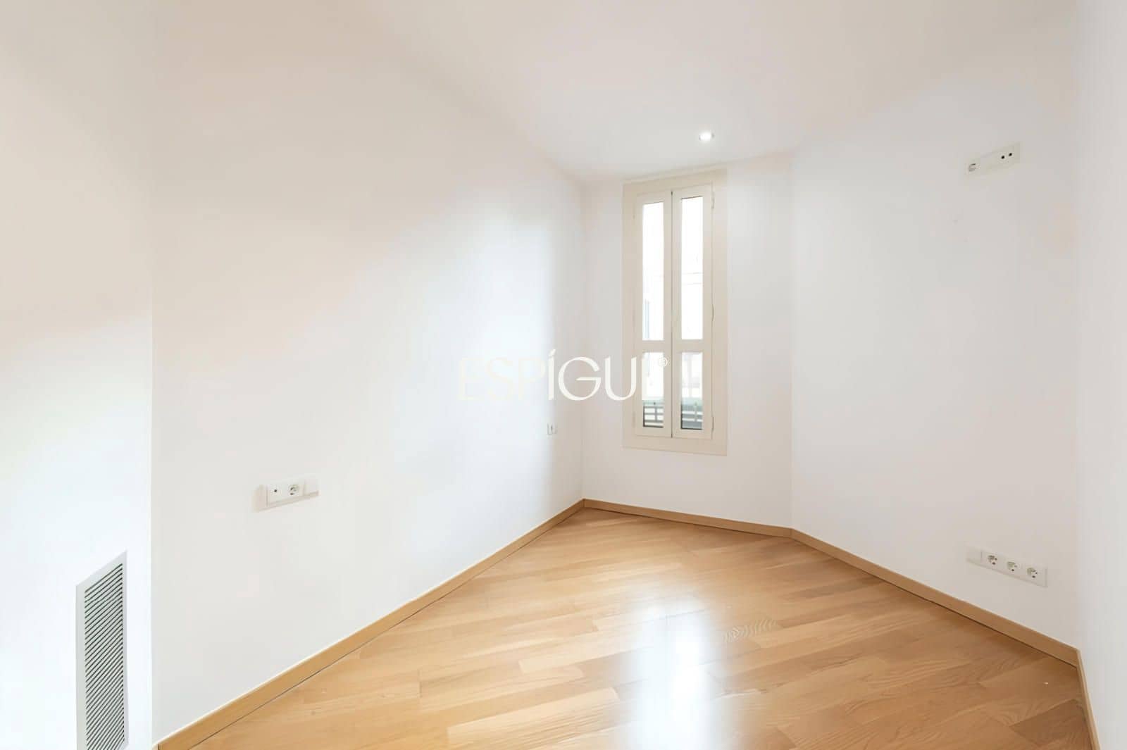 Piso de 2 habitaciones en Barcelona ciudad en venta - 525.000 € (Ref: 10016469)