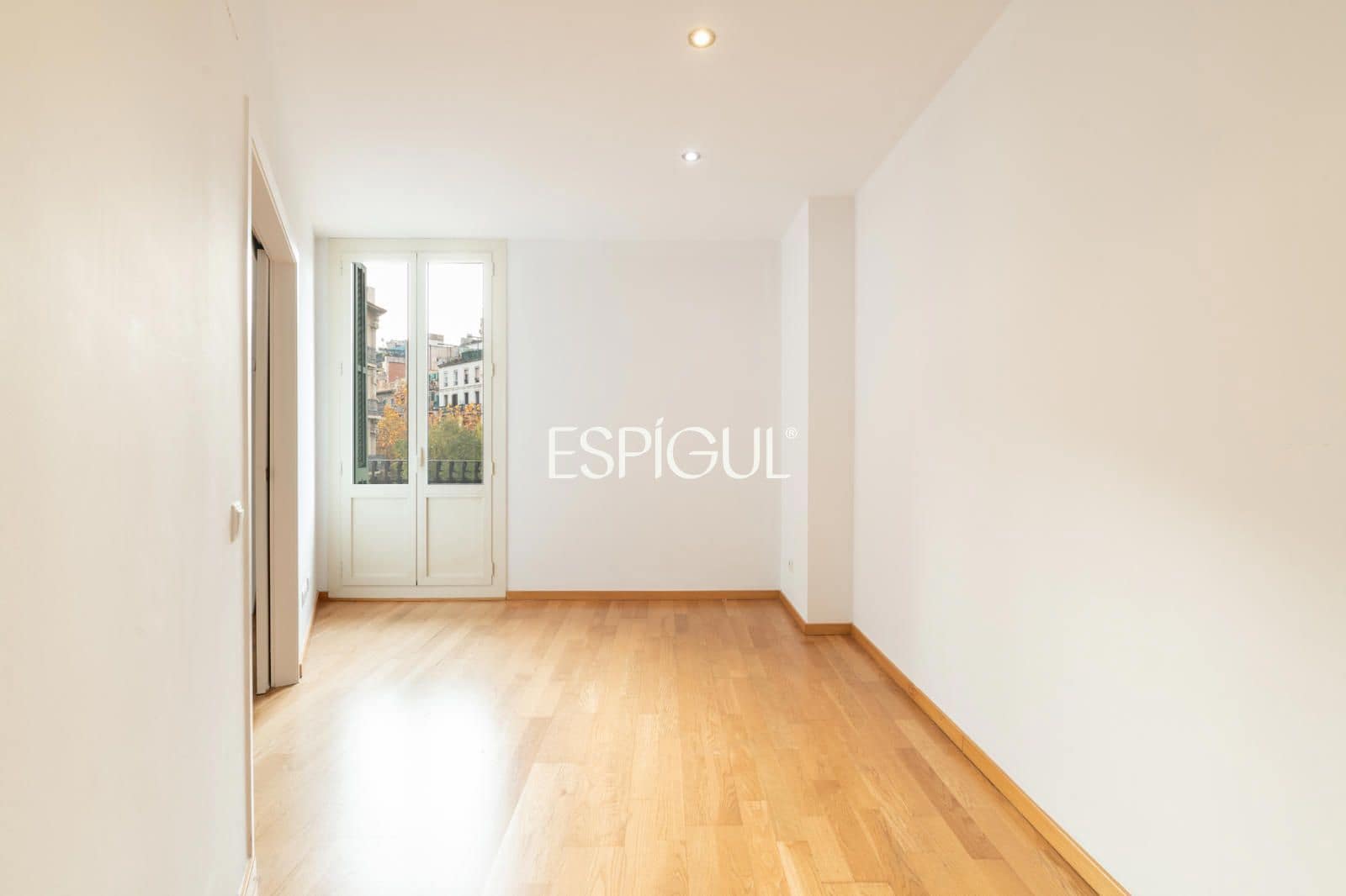 Piso de 2 habitaciones en Barcelona ciudad en venta - 525.000 € (Ref: 10016469)