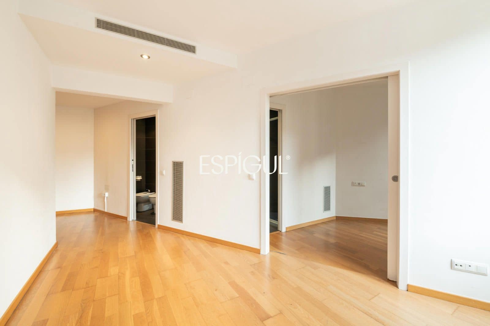 Piso de 2 habitaciones en Barcelona ciudad en venta - 525.000 € (Ref: 10016469)