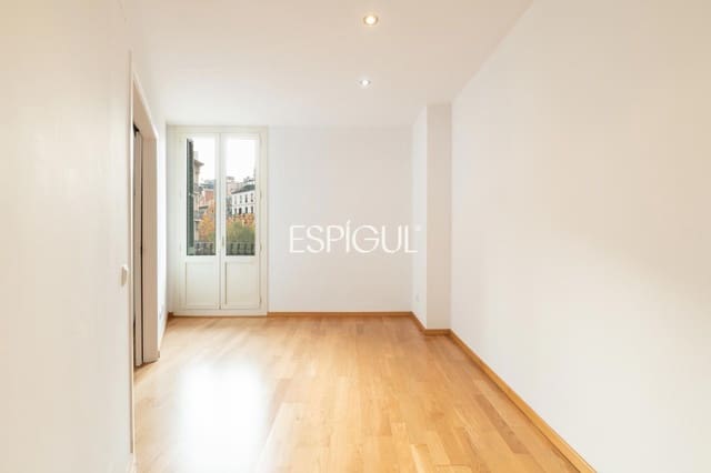 2 soverom Leilighet til salgs i L'Antiga Esquerra de L'Eixample, Barcelona by - € 525 000 (Ref: 10016469)