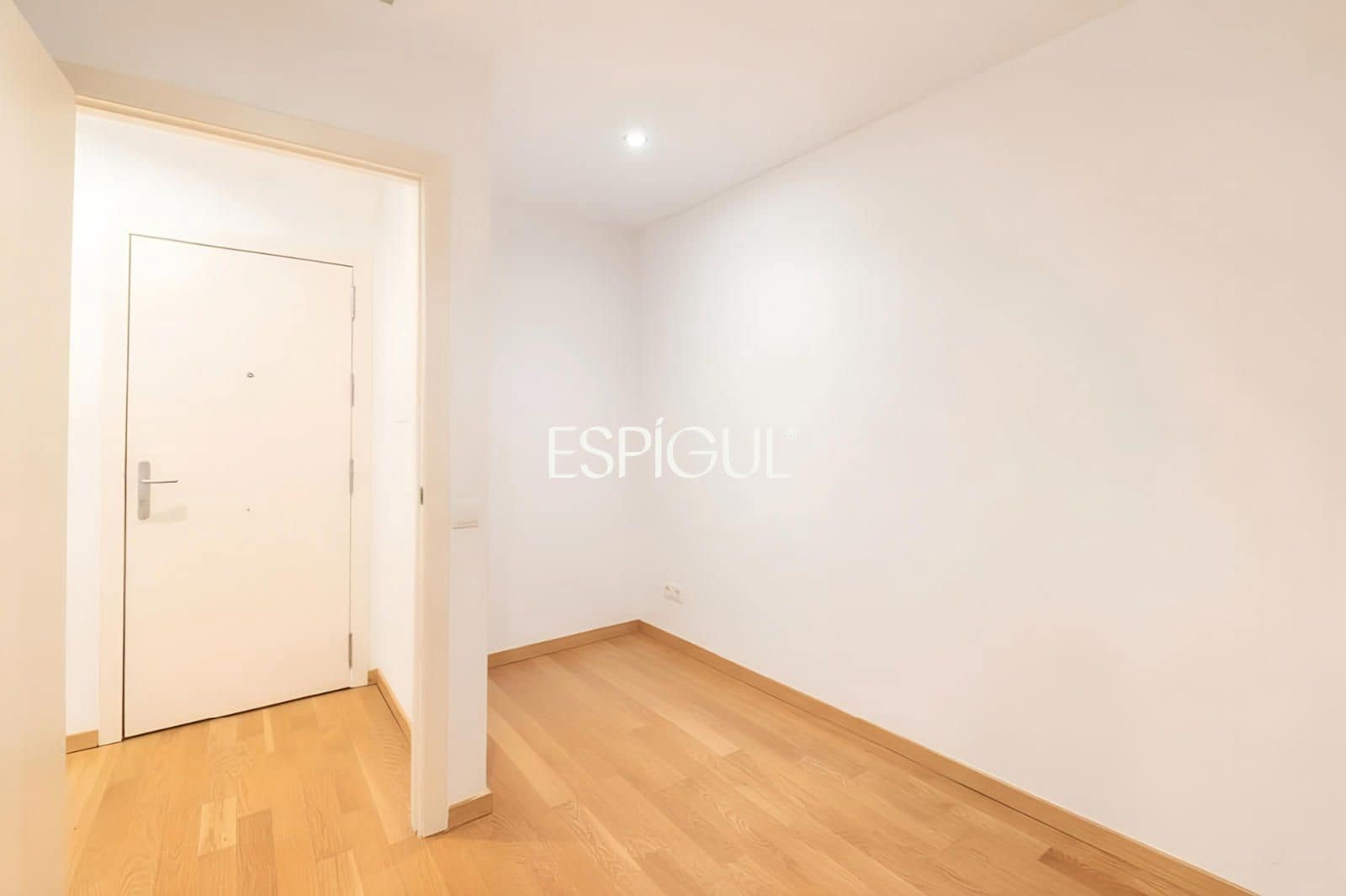Piso de 2 habitaciones en Barcelona ciudad en venta - 525.000 € (Ref: 10016469)