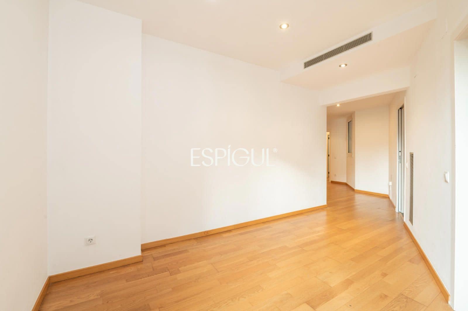 Piso de 2 habitaciones en Barcelona ciudad en venta - 525.000 € (Ref: 10016469)