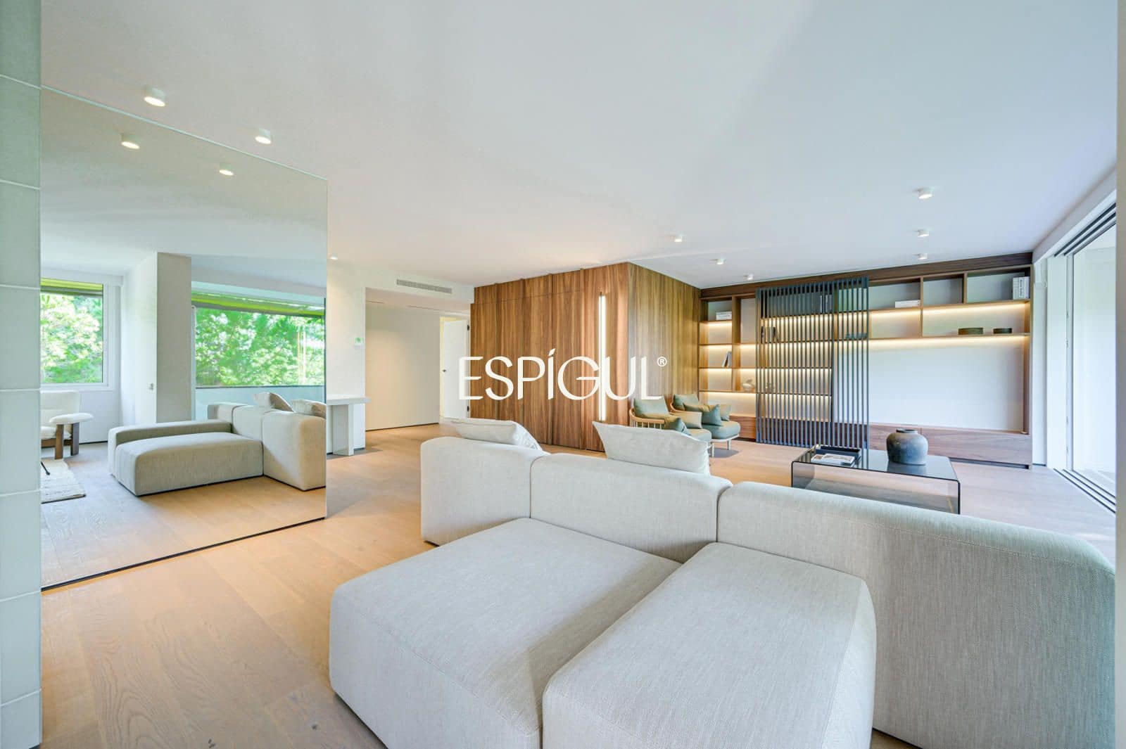 5 bedroom Flat for sale in Barcelona city with garage - € 2,800,000 (Ref: 10016470)