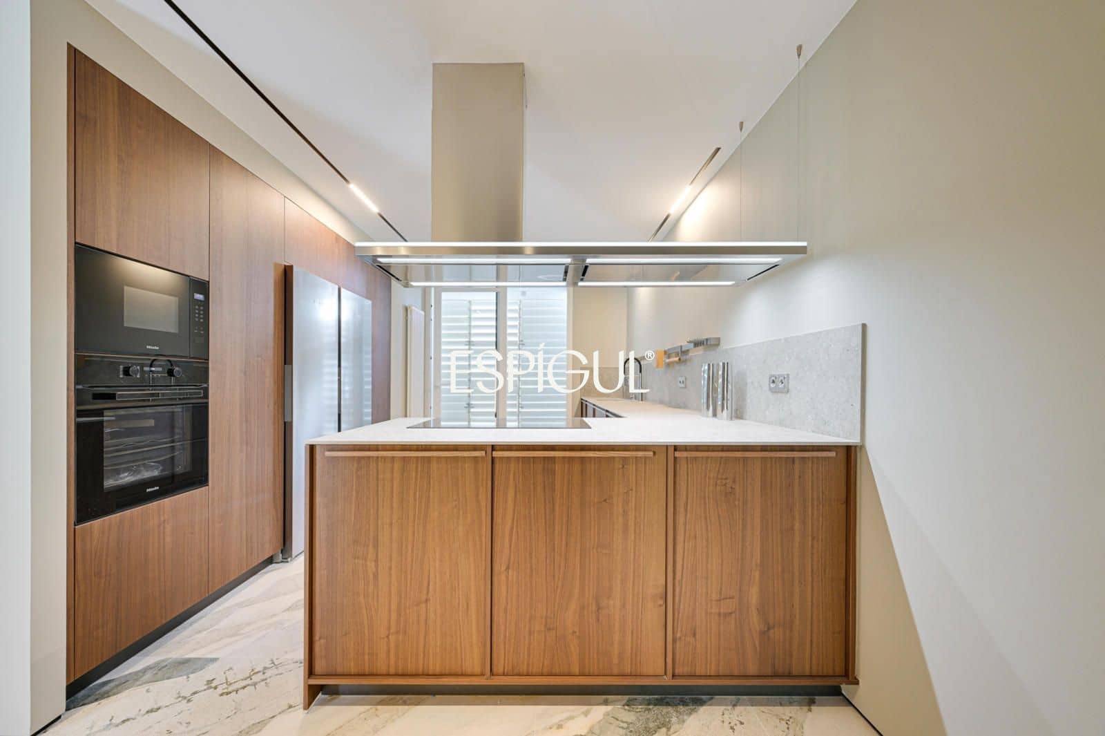 5 bedroom Flat for sale in Barcelona city with garage - € 2,800,000 (Ref: 10016470)