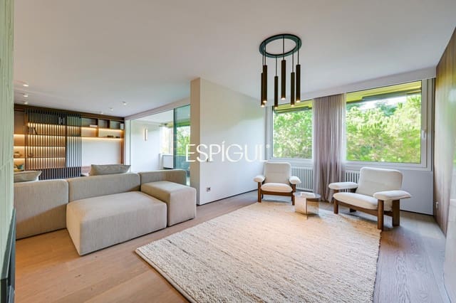 5 bedroom Flat for sale in Pedralbes, Barcelona city with garage - € 2,800,000 (Ref: 10016470)