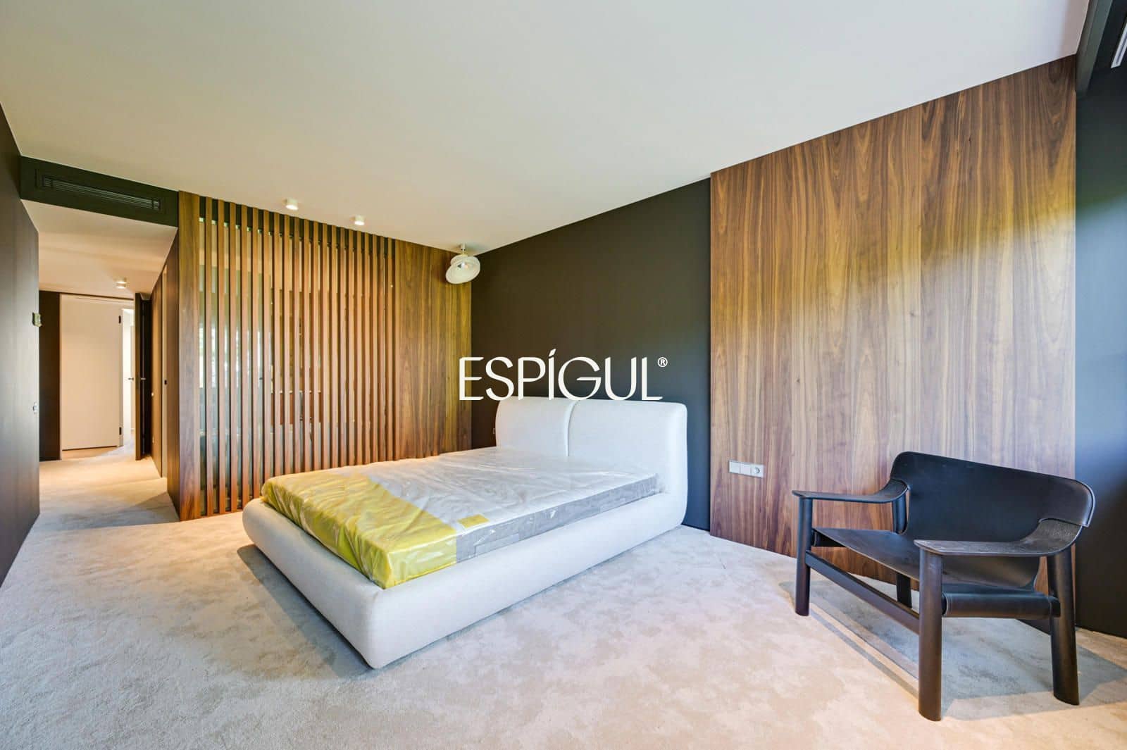 5 bedroom Flat for sale in Barcelona city with garage - € 2,800,000 (Ref: 10016470)
