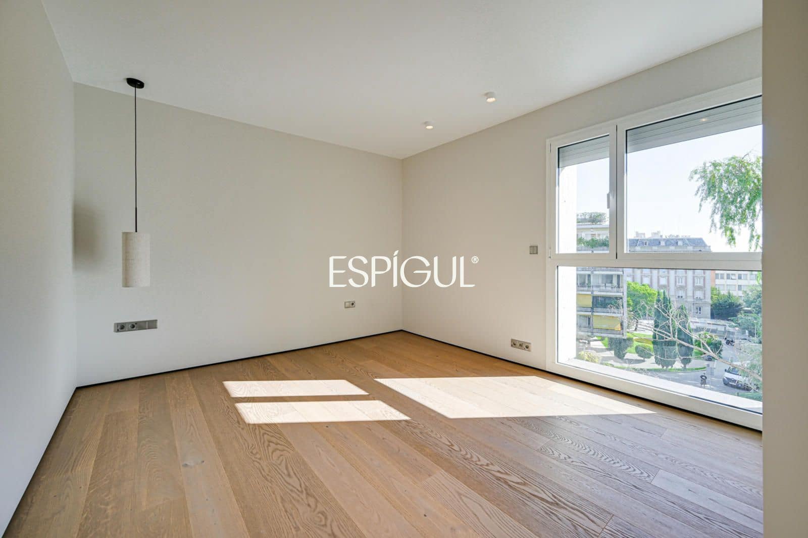 5 bedroom Flat for sale in Barcelona city with garage - € 2,800,000 (Ref: 10016470)