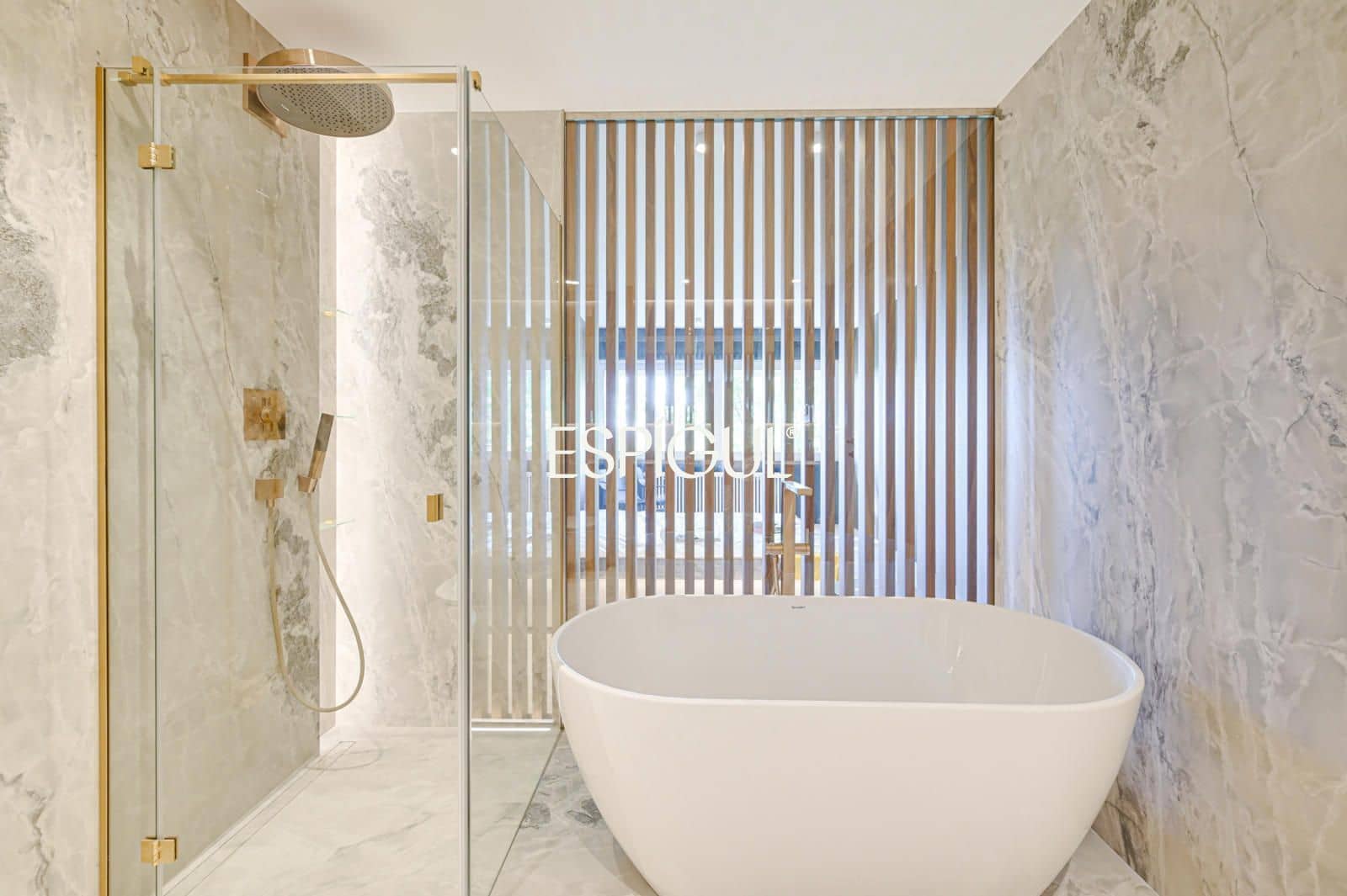 5 bedroom Flat for sale in Barcelona city with garage - € 2,800,000 (Ref: 10016470)
