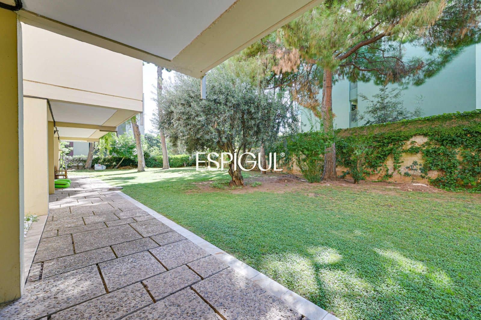 5 bedroom Flat for sale in Barcelona city with garage - € 2,800,000 (Ref: 10016470)