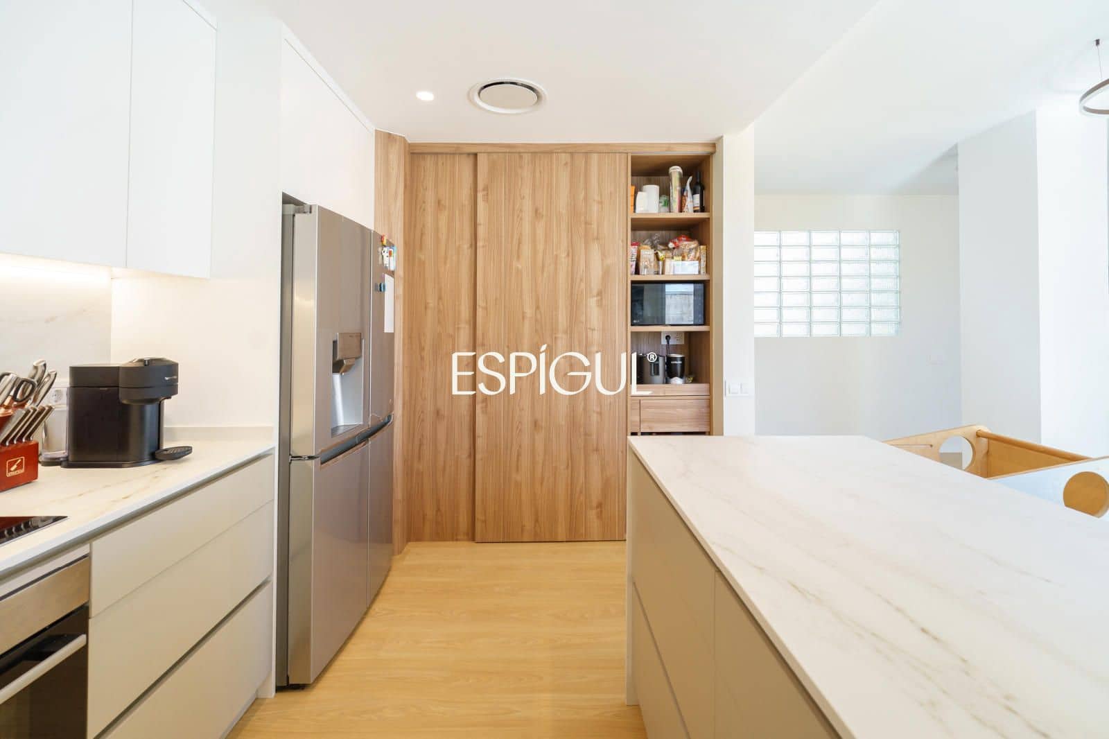 Piso de 3 habitaciones en Barcelona ciudad en venta con piscina - 1.199.000 € (Ref: 10016471)