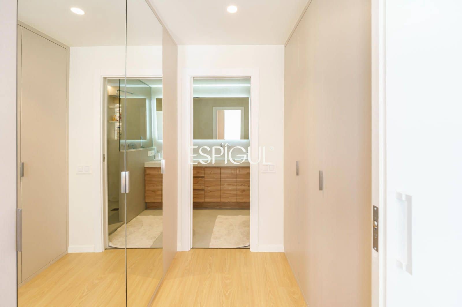 Piso de 3 habitaciones en Barcelona ciudad en venta con piscina - 1.199.000 € (Ref: 10016471)