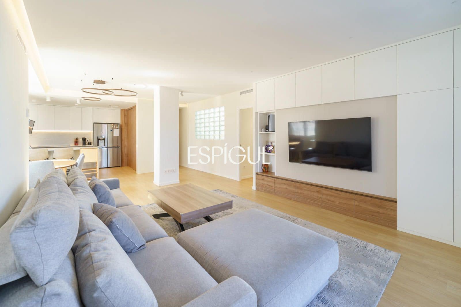 Piso de 3 habitaciones en Barcelona ciudad en venta con piscina - 1.199.000 € (Ref: 10016471)