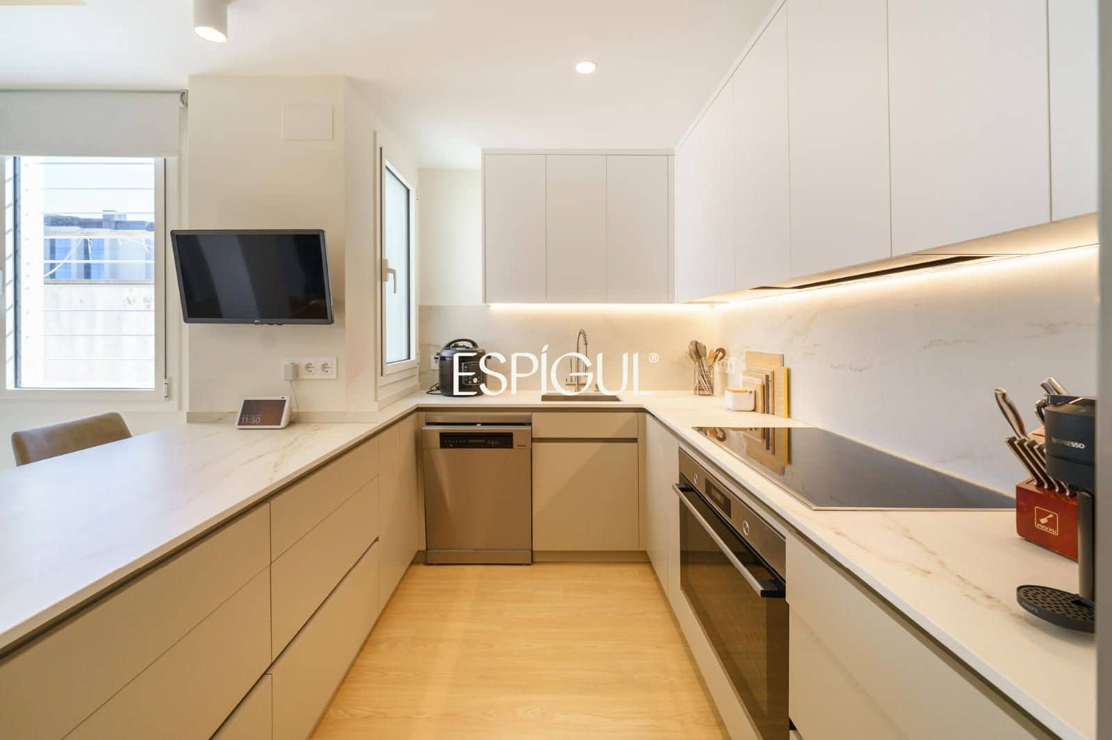 Piso de 3 habitaciones en Barcelona ciudad en venta con piscina - 1.199.000 € (Ref: 10016471)